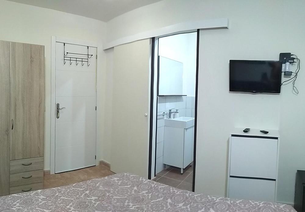 Kiki Vivienda Bed & Breakfast San Isidro  Exterior foto